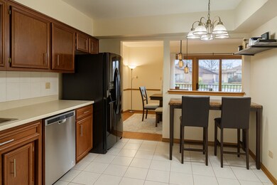 9250 Beloit Ave unit 104, Bridgeview, IL 60455 - photo 4