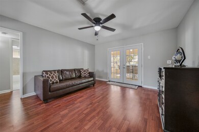 8607 Sunmoore Ct, Houston, TX 77088 - photo 2