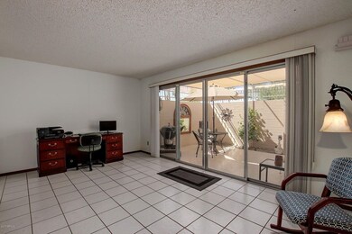 10892 W Emerald Dr, Sun City, AZ 85351 - photo 6