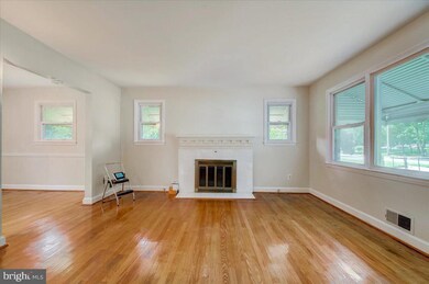 6501 Bock Rd, Oxon Hill, MD 20745 - photo 5