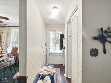 717 Church St, Anderson, IN 46013 - photo 5