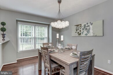 7011 Polins Ct, Alexandria, VA 22306 - photo 6