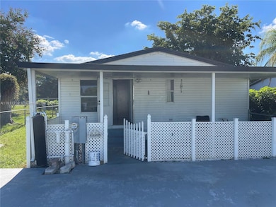 19800 SW 180th Ave, Miami, FL 33187 - photo 5