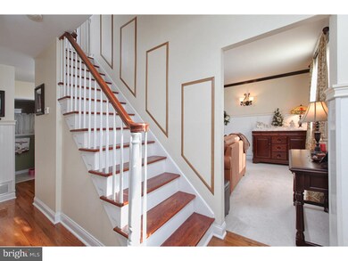 517 Whitman Dr, Blackwood, NJ 08012 - photo 2