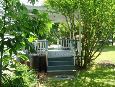 25 Patio Park Ln, Gorham, ME 04038 - photo 4