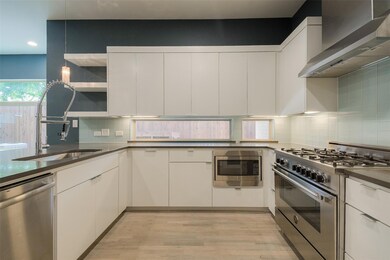 2202 Chunk Ct, Dallas, TX 75206 - photo 2