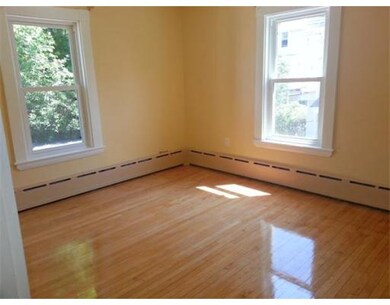 39 Saunders St unit 39, Allston, MA 02134 - photo 4