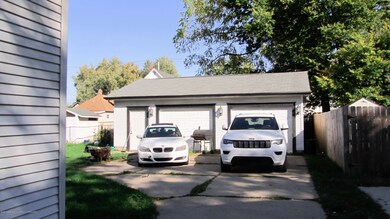 Lansing Garage