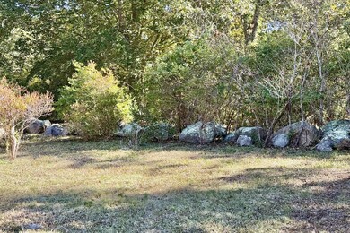 1 Crowberry Ln unit 19, Chilmark, MA 02535 - photo 5