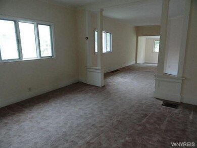 423 E Stenzil St, North Tonawanda, NY 14120 - photo 3