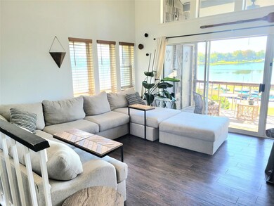 High ceiling with an unparalleled view of the lake