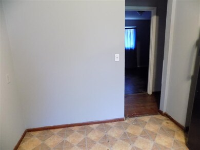 606 Christian Ave, Elkhart, IN 46517 - photo 3