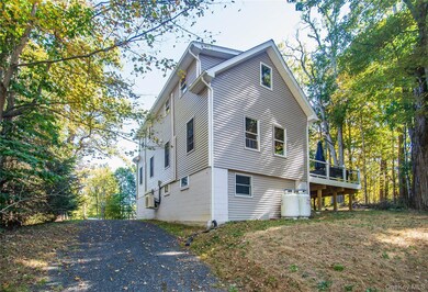 7 Phillips Rd, Poughkeepsie, NY 12603 - photo 4