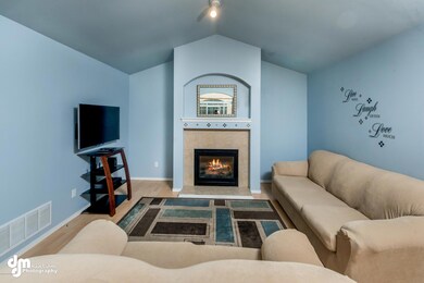 Living Room-3320-FULL