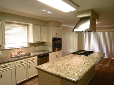 2212 S Belmont Dr, Richmond, TX 77469 - photo 6