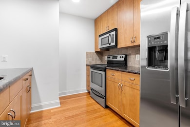 1100 00 S Broad St unit 200A, Philadelphia, PA 19146 - photo 5