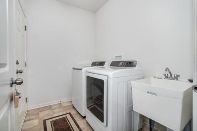 792 Suffield Ct, Oswego, IL 60543 - photo 2