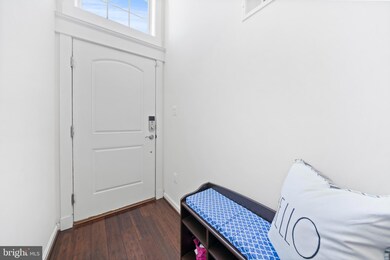 1346 Chapel Centre Dr, Gambrills, MD 21054 - photo 4