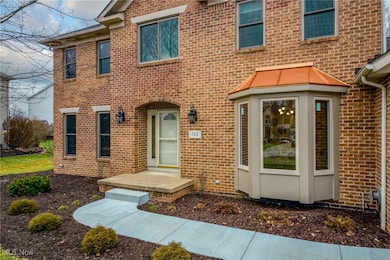 723 Berwick Ct, Copley, OH 44321 - photo 2