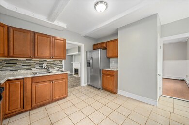 25 4th Ave, Woonsocket, RI 02895 - photo 7