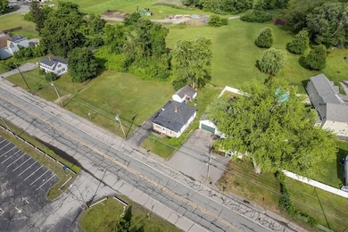 611 Lowell St, Methuen, MA 01844 - photo 3