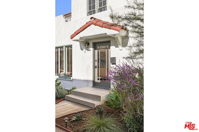 623 N Sycamore Ave, Los Angeles, CA 90036 - photo 2