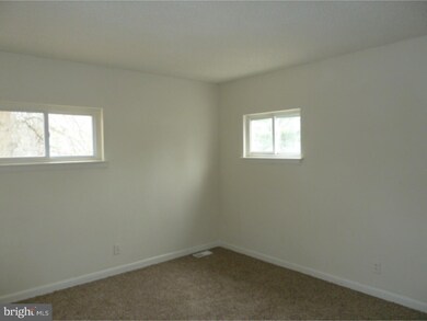 2404 S Cuthbert Dr, Lindenwold, NJ 08021 - photo 6