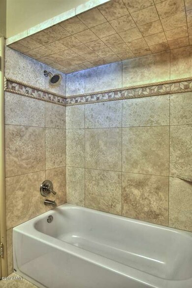 Bathroom_Detail