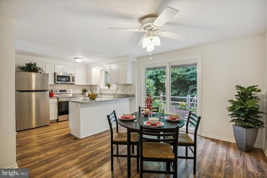 14414 Pebble Hill Ln, North Potomac, MD 20878 - photo 4