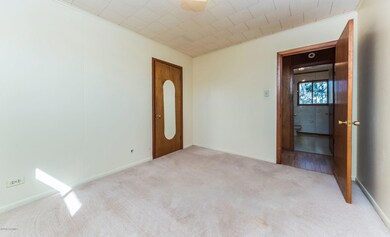 2nd Bedroom 2_preview