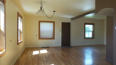 Living Room (2)