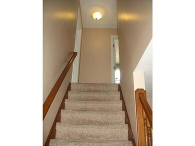 816 Danielson Pike, North Scituate, RI 02857 - photo 6