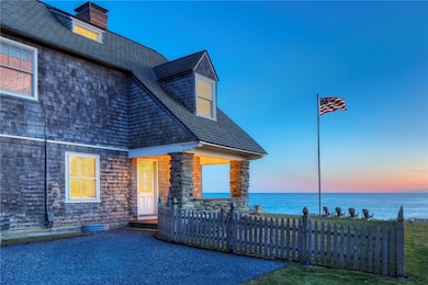 107 Purgatory Rd, Middletown, RI 02842 - photo 2