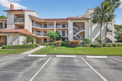 10092 Cedar Point Blvd unit 3050, Boynton Beach, FL 33437 - photo 2
