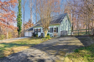 2057 Claxton Dr SW, Winston-Salem, NC 27127 - photo 2