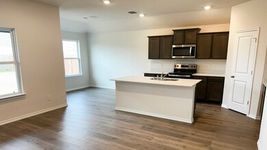 3824 Pilatus Ave, Corsicana, TX 75110 - photo 2