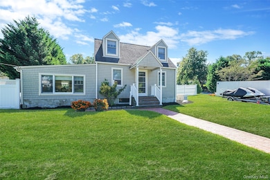 20 Tulip Rd, Kings Park, NY 11754 - photo 3