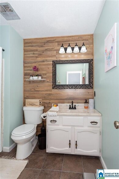 822 Torrey Pines Cir, Birmingham, AL 35215 - photo 2