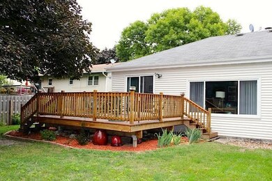 1019 E 17th St N, Newton, IA 50208 - photo 5