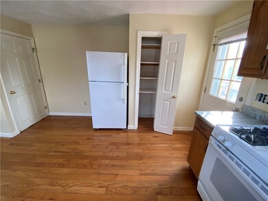 68 Fallon Ave, Providence, RI 02908 - photo 4