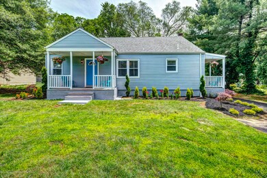 01_House Front
