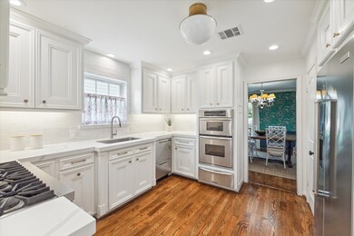 13607 Queensbury Ln, Houston, TX 77079 - photo 4