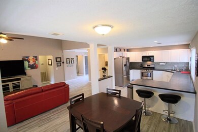 8635 Plum Lake Dr, Houston, TX 77095 - photo 6