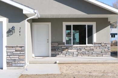 751 Schodde Ave, Burley, ID 83318 - photo 2