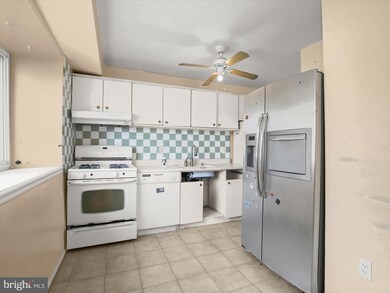 14433 Taos Ct, Silver Spring, MD 20906 - photo 6