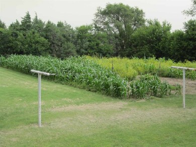 10647 W Platte Valley Rd, North Platte, NE 69101 - photo 7