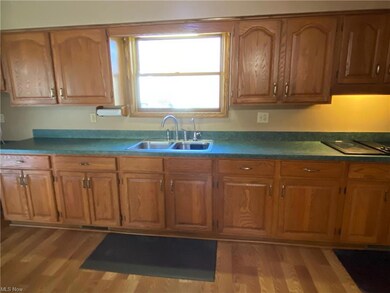 sink area view of kitchen