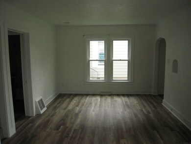 230 W Sycamore St, Elkhart, IN 46516 - photo 3