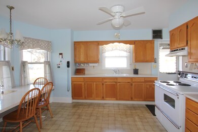 216 Green Grove - 10