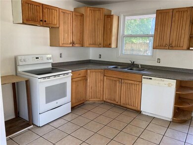 Eat in kitchen with lots of cabinets
